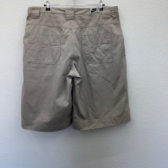 VTG Nike Khaki Tan Baggy Y2K Hip Hop Skater Streetwear Pocket Shorts Mens sz 42 - Picture 7 of 10
